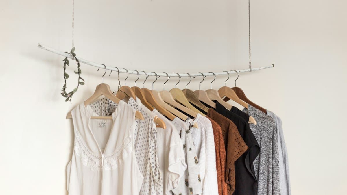 Sustainable Red Carpet Fashion: Designers Swap Synthetics for Plant-Based Fabrics