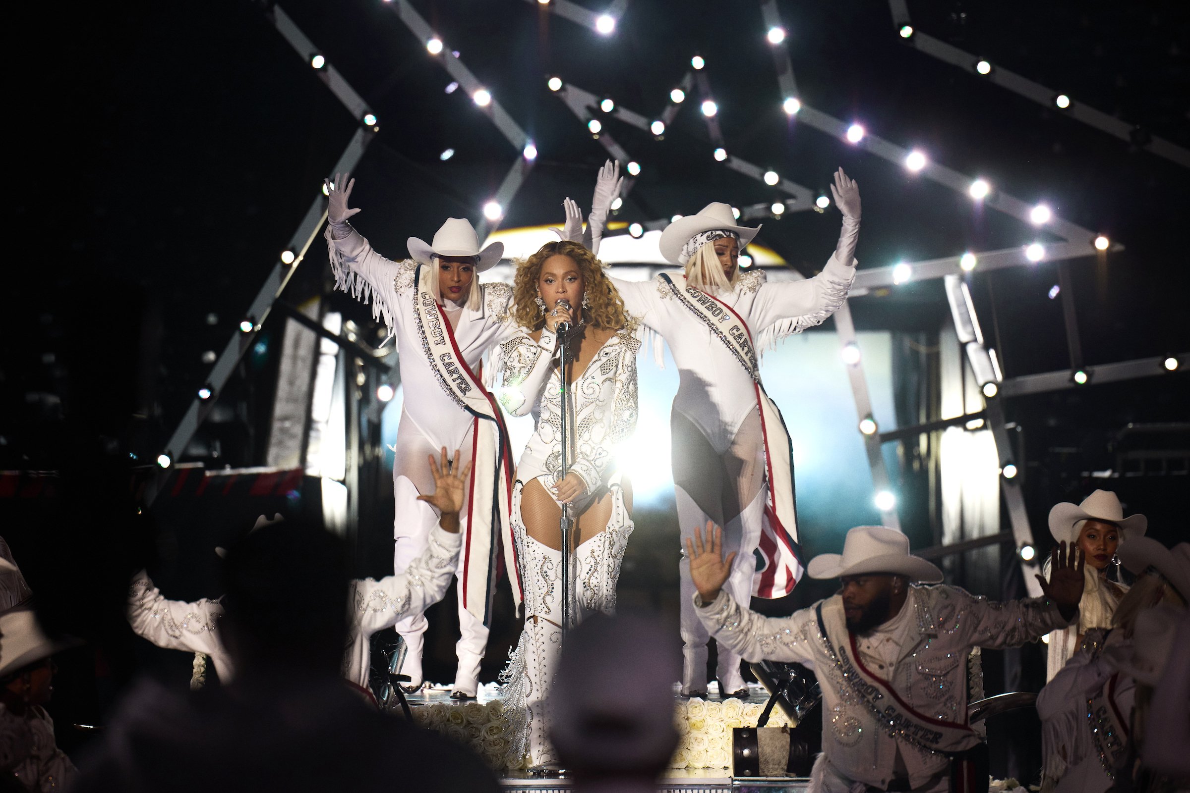 Beyoncé’s Christmas NFL halftime show to premiere on Netflix as standalone special