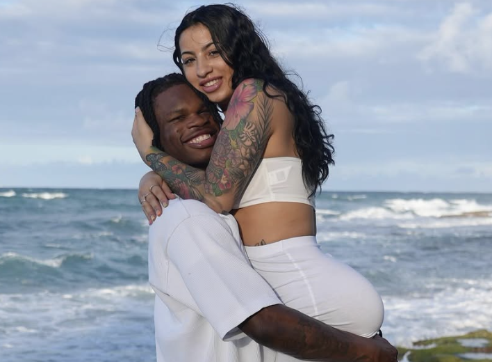 Travis Hunter shut down Instagram on Sunday amid growing public criticism of his fiancée Leanna Lenee