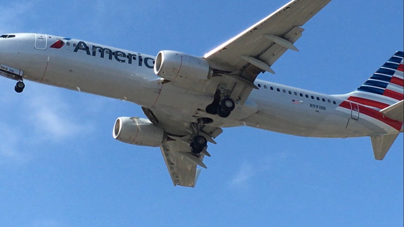 American Airlines flights resume after grounded during crazy travel day