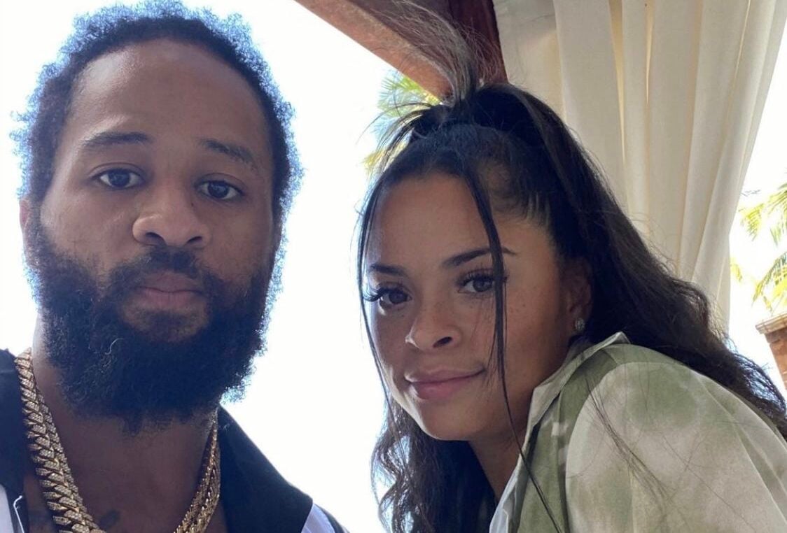 Former NFL player Earl Thomas' estranged wife arrested for allegedly stealing millions from him, including funds for breast augmentation