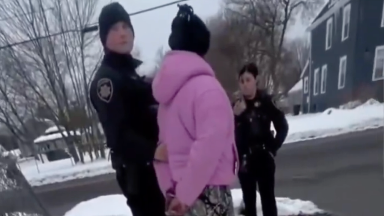 NY Sheriff's Office defends officer after wrongfully detaining 11-year-old girl (Video)