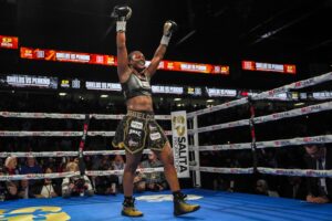 Claressa Shields suggests second-hand smoke causes positive tests, the venue is “reeked”, she “hugs and kisses” everyone (video) (video)