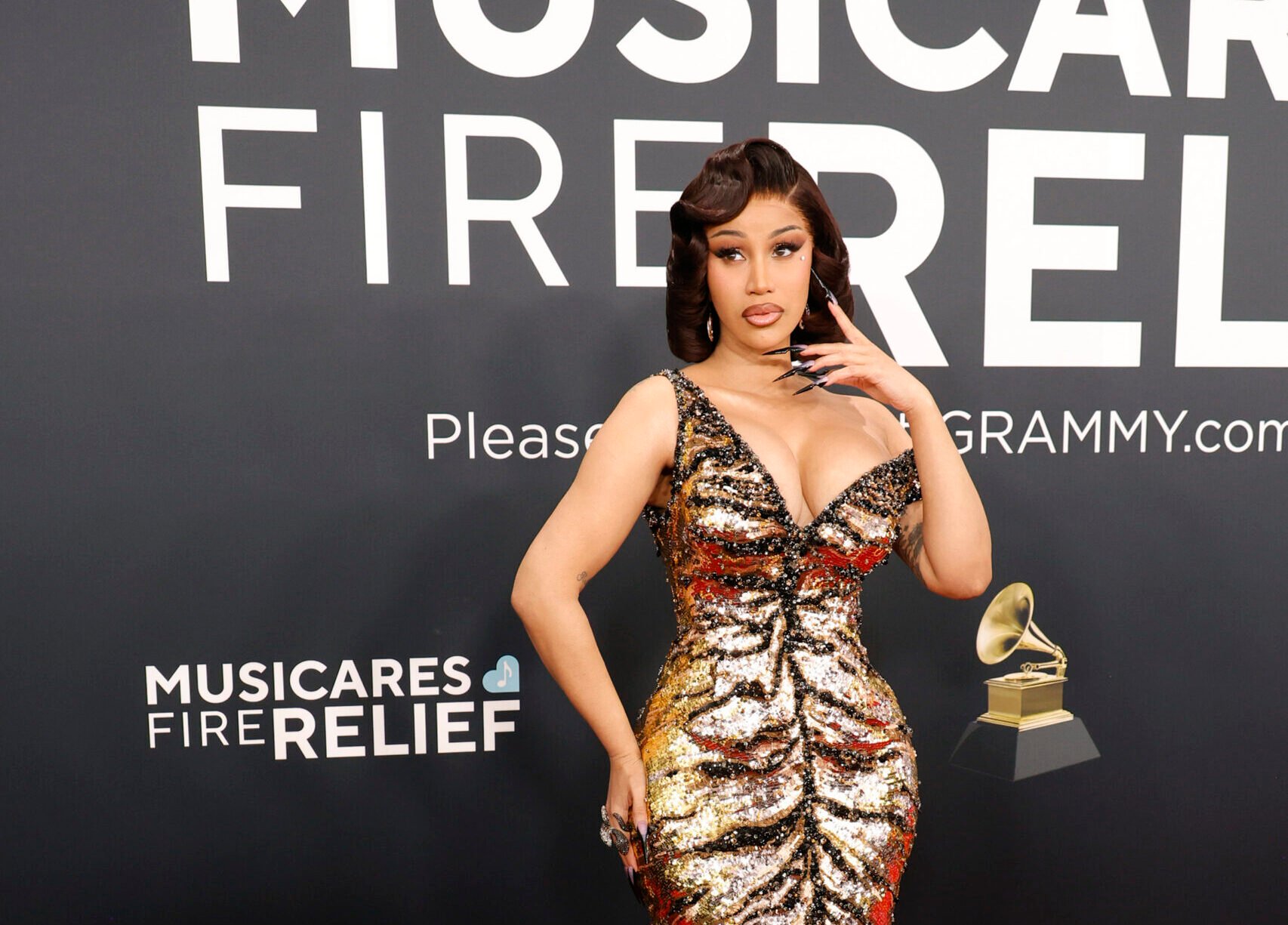 Cardi B About Uncle Deported, Slam Trump After Super Bowl Trouble (Video)