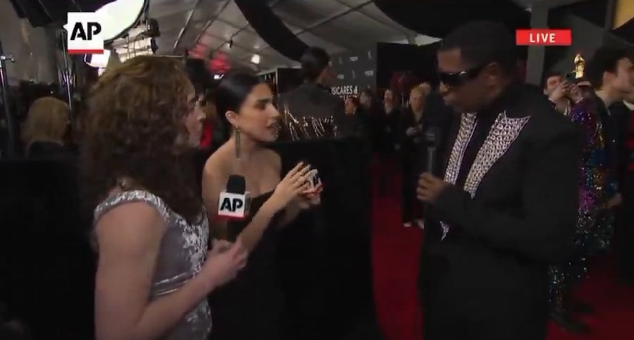 AP apologize to Babyface breathing during an interview (video) in the Grammy Islands (video)