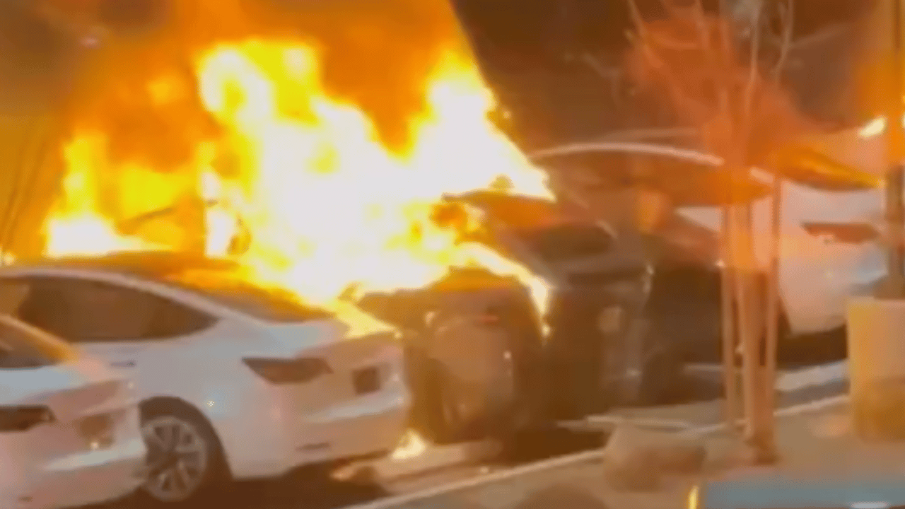 Tesla Crash Center in Las Vegas targets firebomb attacks (video)